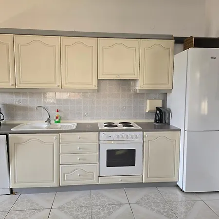Vakantiehuis Haus Mit Garten Naehe Olymp & Strand, Ruhige Lage